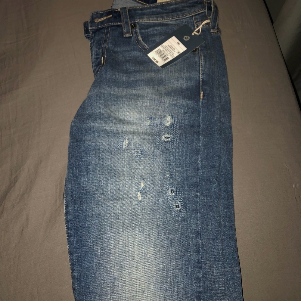 NWT universal thread blue jeans